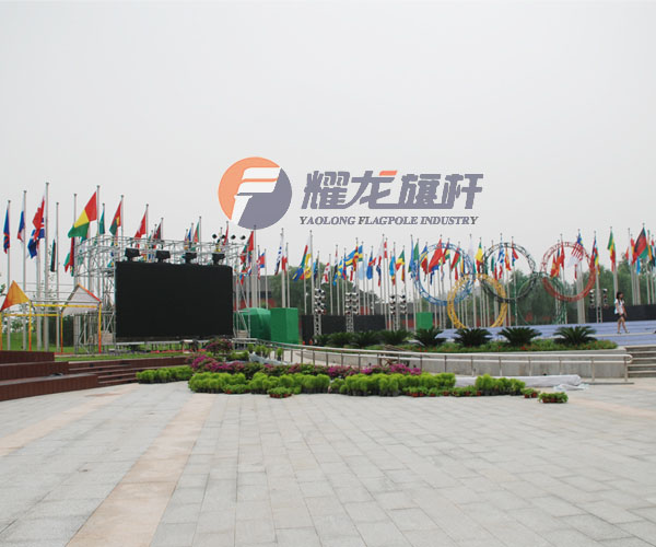 北京奥运村升旗广场工程216支旗杆